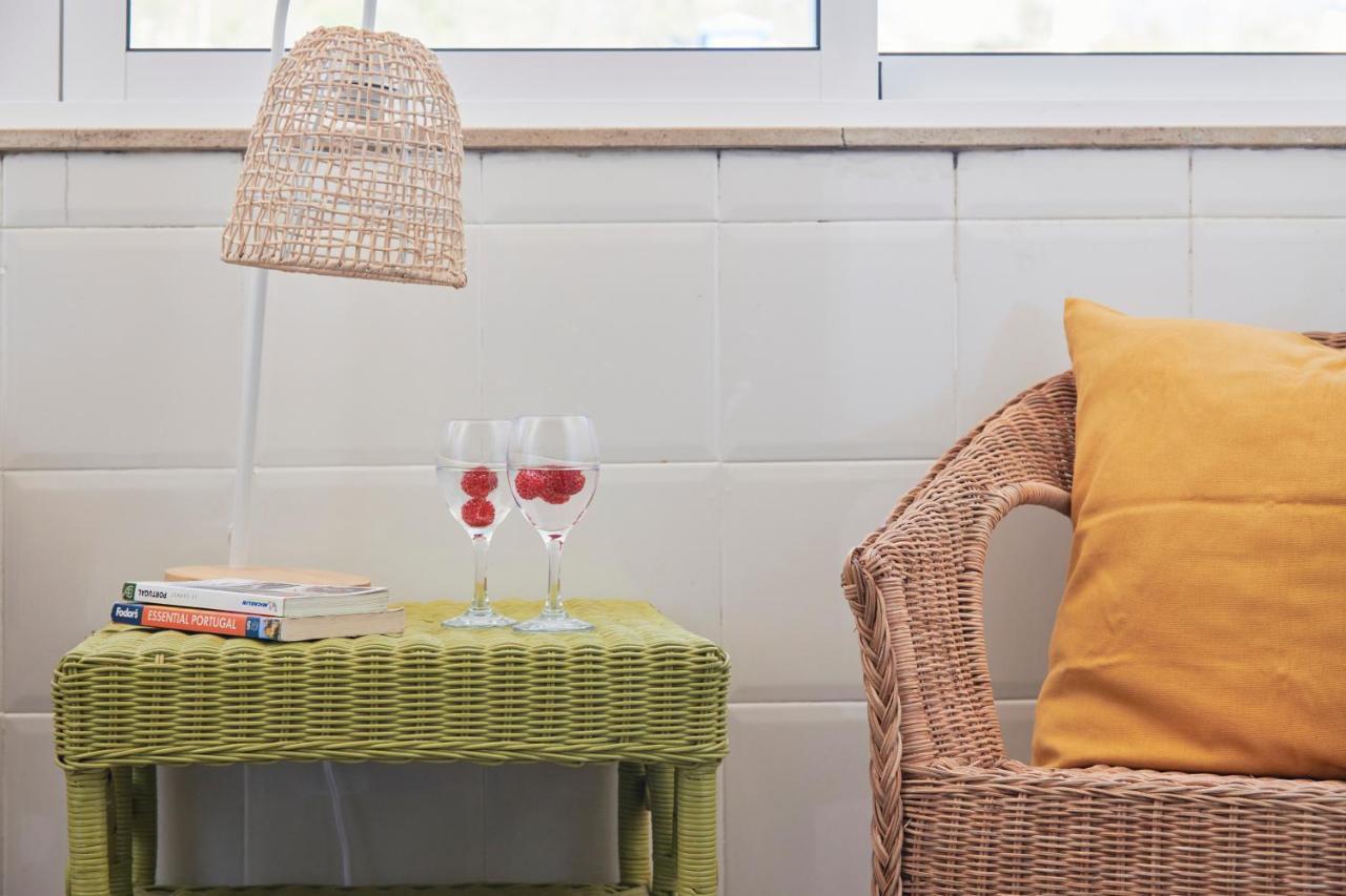 Central & Sunny 2Br Apt Near Beach, By Timecooler Setubal Luaran gambar