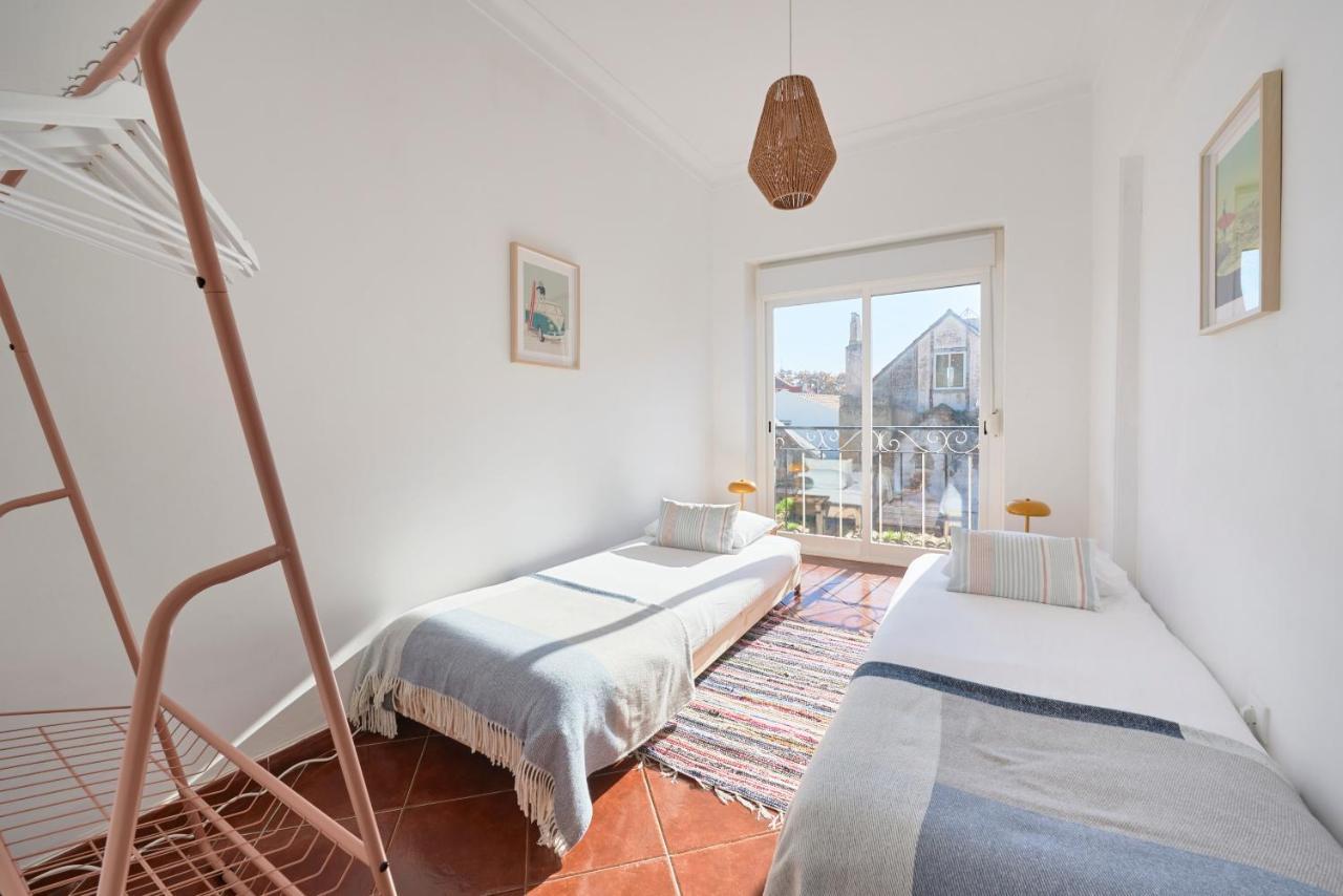 Central & Sunny 2Br Apt Near Beach, By Timecooler Setubal Luaran gambar