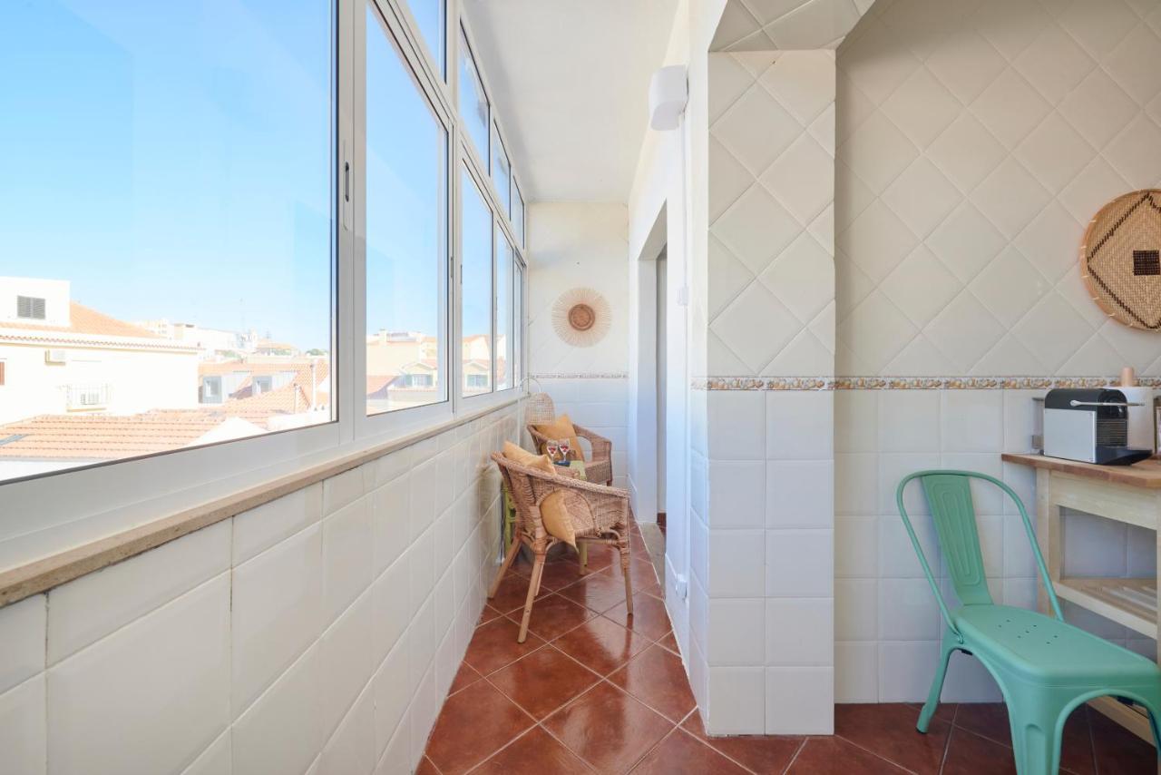 Central & Sunny 2Br Apt Near Beach, By Timecooler Setubal Luaran gambar